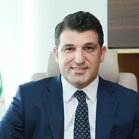 Nihat Kırmızı portresi